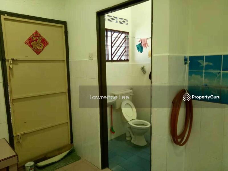 Untuk Dijual - Terrace house at Kampung Batu Belah