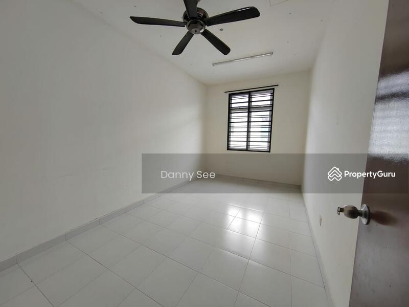 Taman Scientex Kulai 2 Double Storey Terrace House Near Kulai tol untuk Untuk Disewa - RM 2,000 /bulan, Mac 2026 - PropertyGuru.com.my
