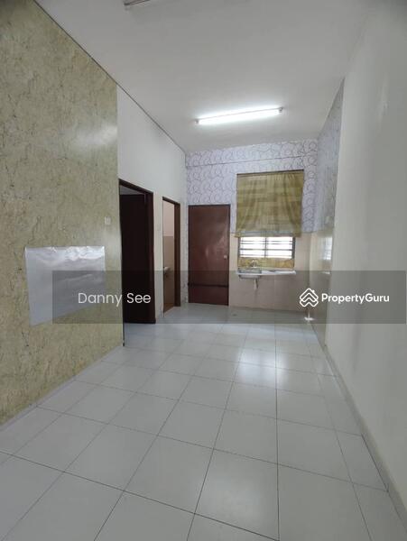 Taman Scientex Kulai 2 Double Storey Terrace House Near Kulai tol untuk Untuk Disewa - RM 2,000 /bulan, Mac 2026 - PropertyGuru.com.my