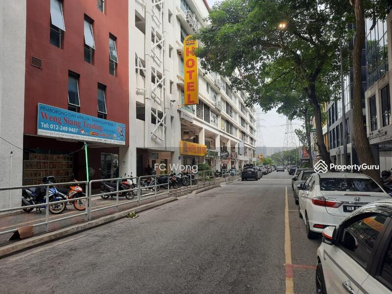 For Sale - 5.5 Storey Plaza Taragon Kelana 9480 Sq Ft In SS6 Kelana Jaya, Petaling Jaya for Sell