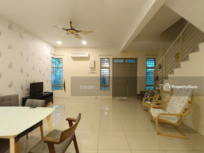 For Sale - [NON BUMI LOT] 2 Storey Semi-D, Royal Ivory 2, 4 Beds, 4 Baths, SP 10