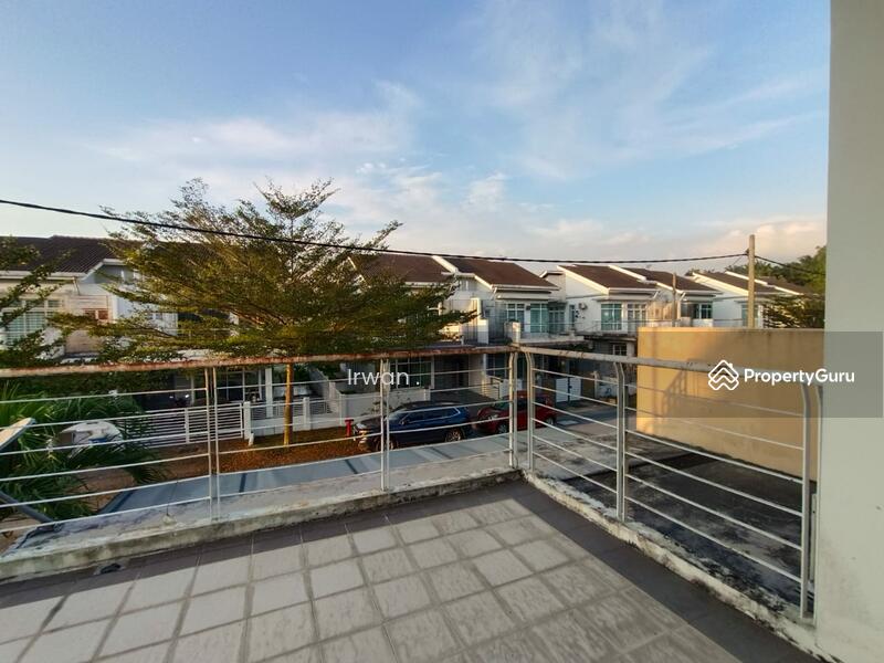 For Sale - [NON BUMI LOT] 2 Storey Semi-D, Royal Ivory 2, 4 Beds, 4 Baths, SP 10
