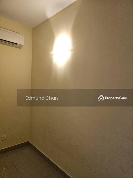 Untuk Dijual - Koi Boulevard