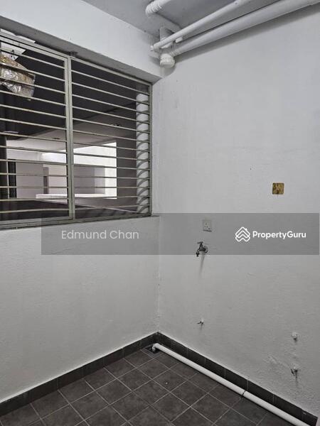 Untuk Dijual - Koi Boulevard