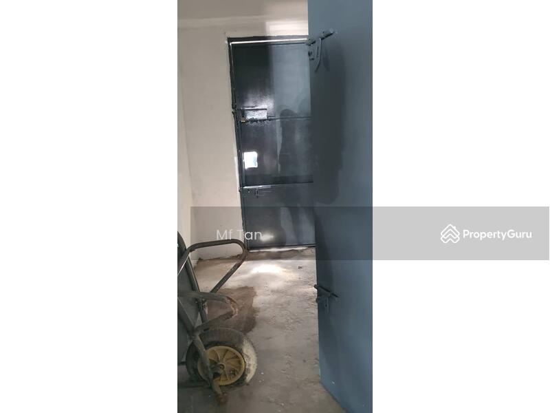 Untuk Dijual - Bukit Beruntung 1 & 1/2 Storey Factory for Rent
