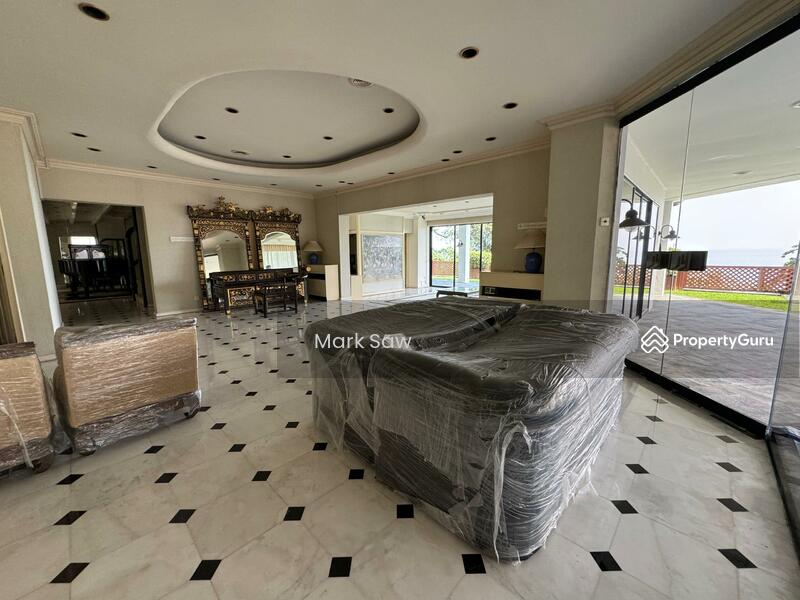 For Sale - Villa in Batu Ferringhi