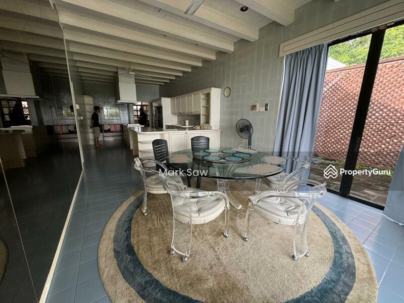 For Sale - Villa in Batu Ferringhi