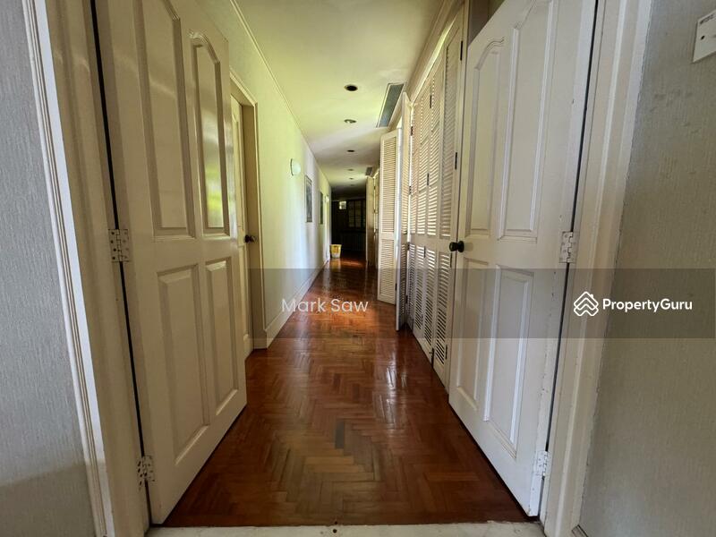 For Sale - Villa in Batu Ferringhi