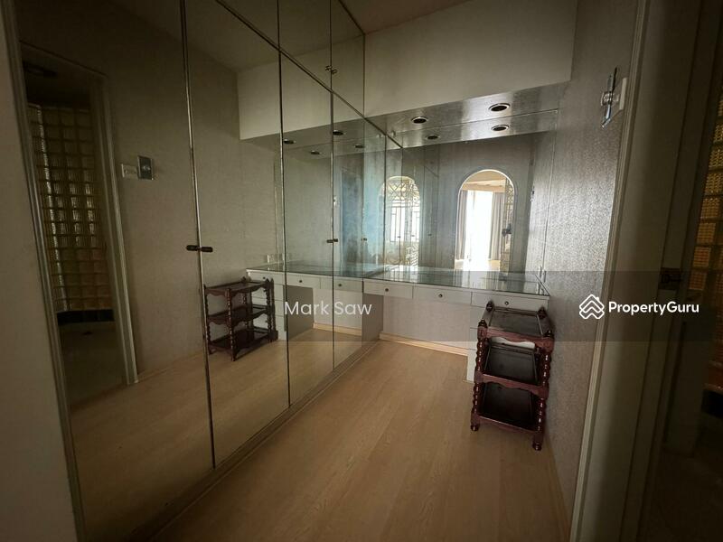 For Sale - Villa in Batu Ferringhi