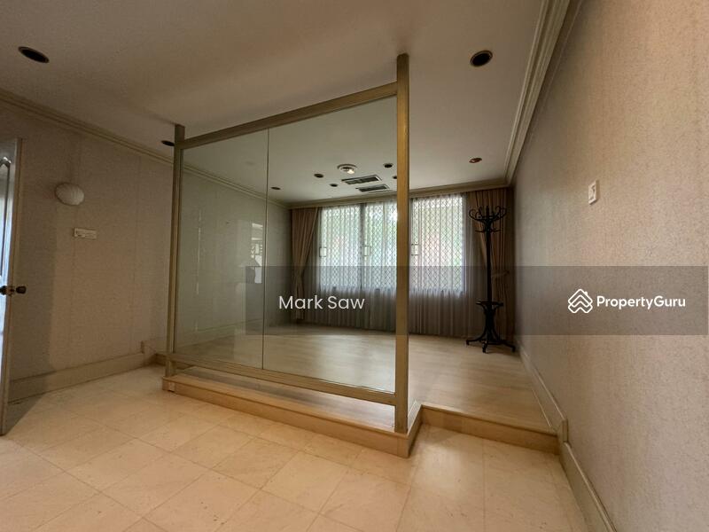 For Sale - Villa in Batu Ferringhi