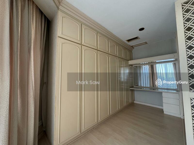 For Sale - Villa in Batu Ferringhi