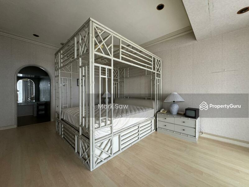 For Sale - Villa in Batu Ferringhi