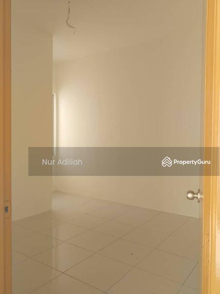 For Sale - Rumah Berkembar Setingkat di Serdang