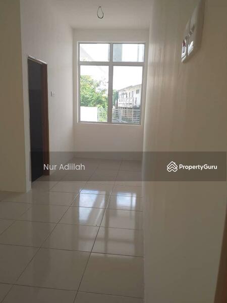 For Sale - Rumah Berkembar Setingkat di Serdang