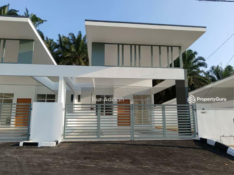 For Sale - Rumah Berkembar Setingkat di Serdang