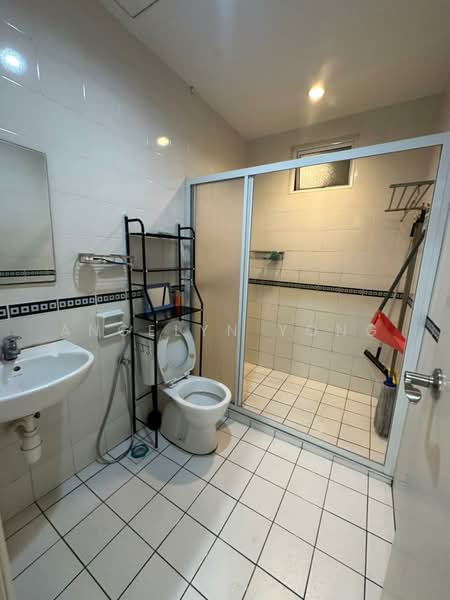 Kondominium untuk Disewa di Windsor Tower - Angelyn Yong - Bathroom - PropertyGuru.com.my