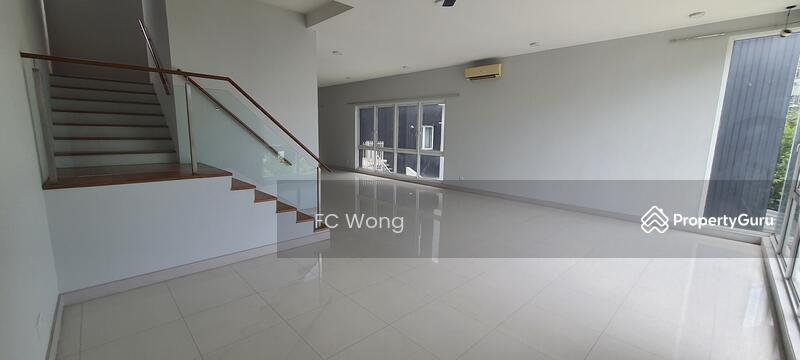 Untuk Disewa - 3 Storey Bungalow 4500 Sq Ft 6R 5B In Sunway Rymba Hill, Kota Damansara for Rent
