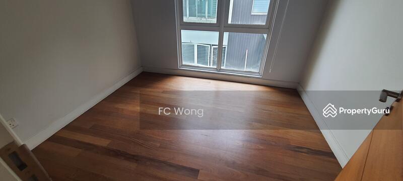 Untuk Disewa - 3 Storey Bungalow 4500 Sq Ft 6R 5B In Sunway Rymba Hill, Kota Damansara for Rent