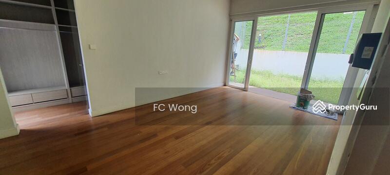 Untuk Disewa - 3 Storey Bungalow 4500 Sq Ft 6R 5B In Sunway Rymba Hill, Kota Damansara for Rent