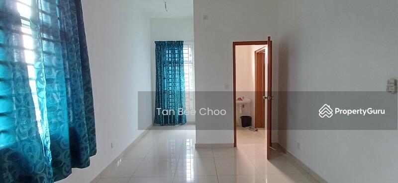 For Sale - Bandar Springhill