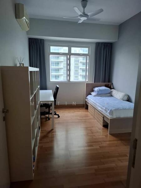 For Sale - Ceriaan Kiara