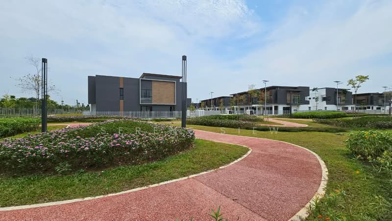 2-storey Terraced House for Sale in Bandar Gamuda Cove (Dengkil) - Serene Siew - Exterior - PropertyGuru.com.my