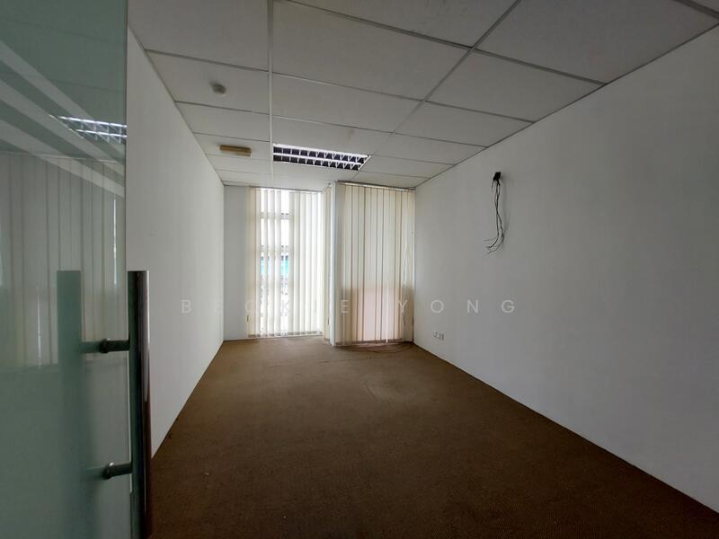 For Rent - 10 Boulevard