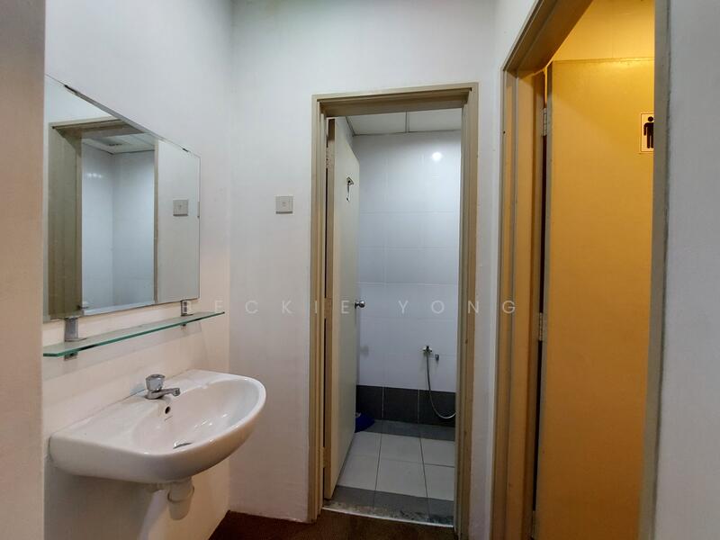 For Rent - 10 Boulevard