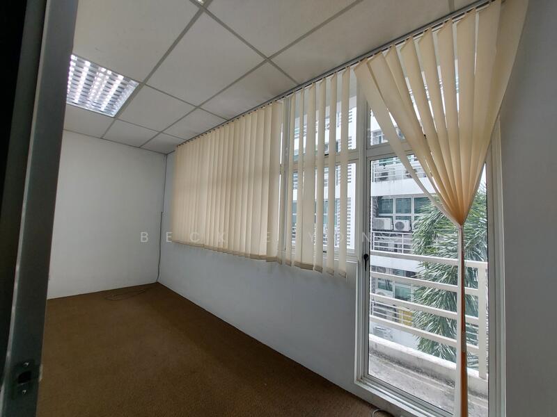 For Rent - 10 Boulevard