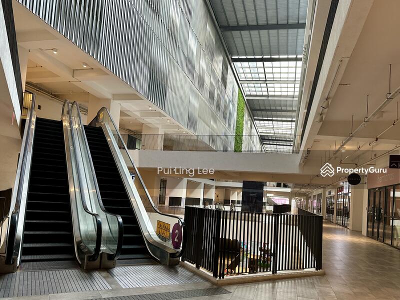 For Rent - Emporis Retail Office