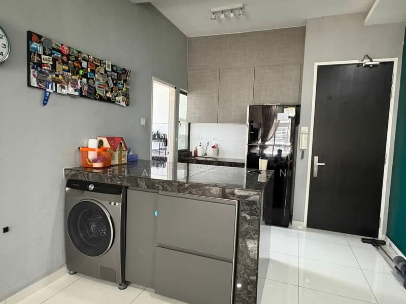 Kondominium untuk Disewa di Seasons Garden Residences - Elaine Lian - Kitchen - PropertyGuru.com.my