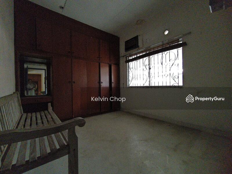 Untuk Dijual - Kolam Air Bungalow Near CIQ