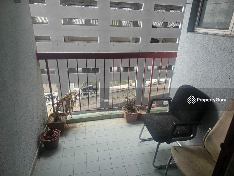Untuk Disewa - Menara Puteri