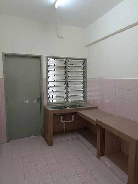 Pangsapuri untuk Dijual di Forest Green - Marcus Liew - Kitchen - PropertyGuru.com.my