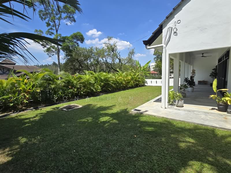 Bungalow for Rent in Bangsar (Kuala Lumpur) - Jonathan Tai - front Garden - PropertyGuru.com.my