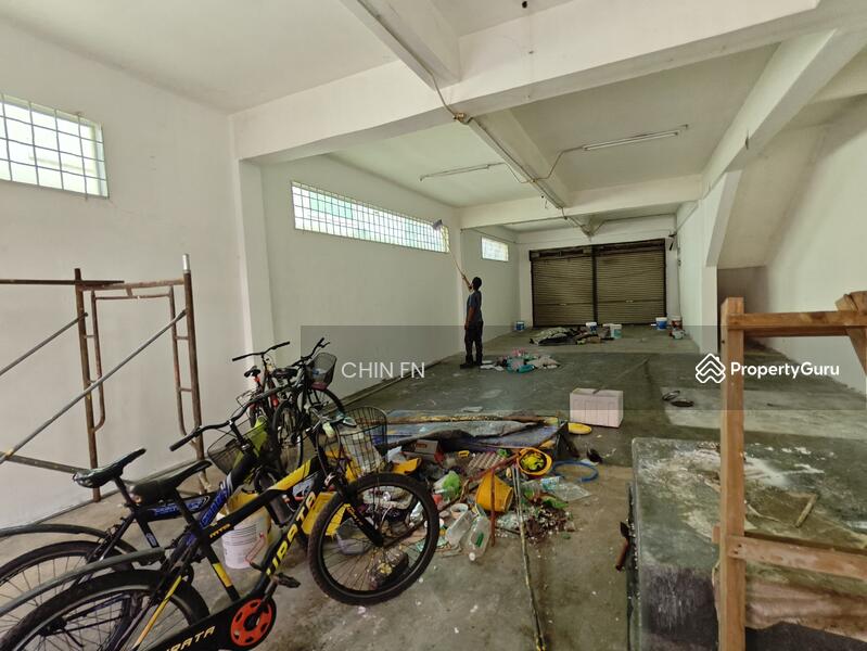 For Rent - End Lot 2 Sty Shop Teknologi Cheng nr Factory Industrial Batu Berendam