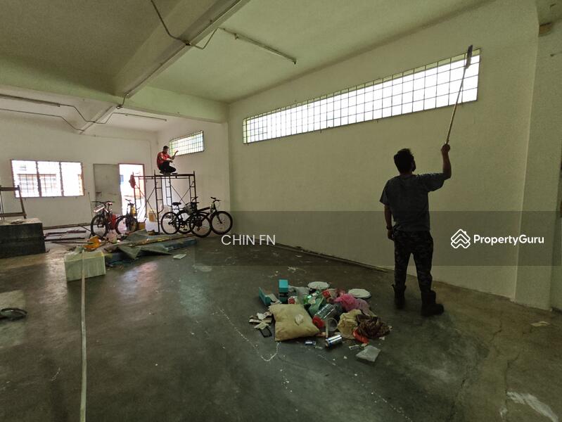 For Rent - End Lot 2 Sty Shop Teknologi Cheng nr Factory Industrial Batu Berendam