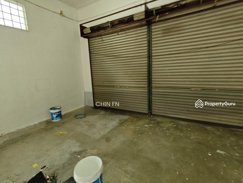 For Rent - End Lot 2 Sty Shop Teknologi Cheng nr Factory Industrial Batu Berendam