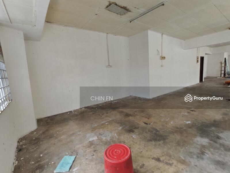 For Rent - End Lot 2 Sty Shop Teknologi Cheng nr Factory Industrial Batu Berendam