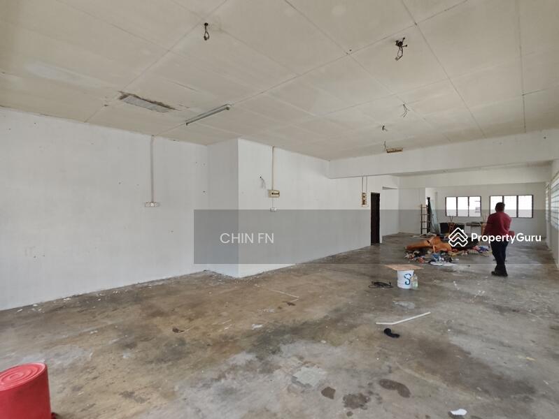 For Rent - End Lot 2 Sty Shop Teknologi Cheng nr Factory Industrial Batu Berendam