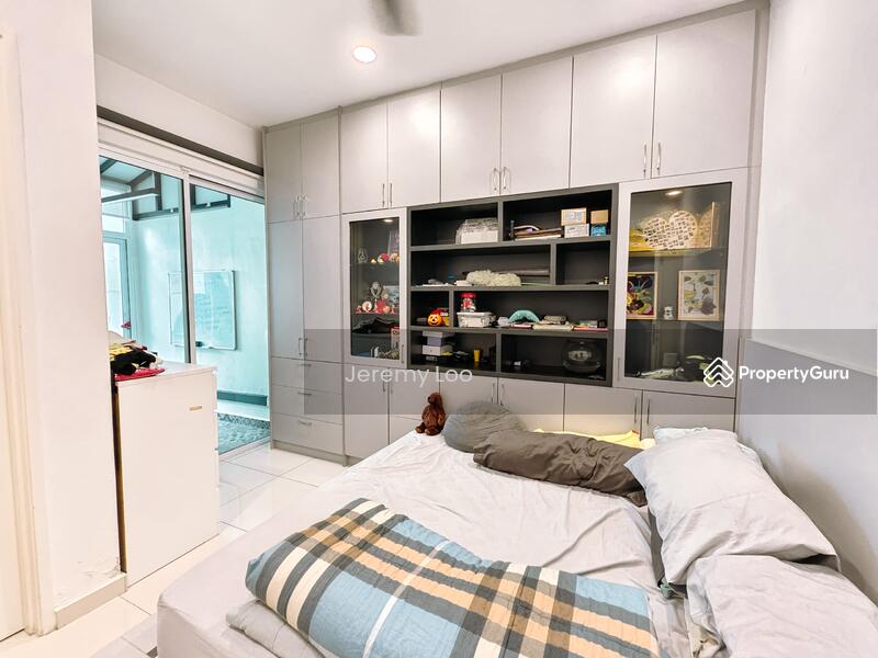 For Sale - D'Laman Greenville