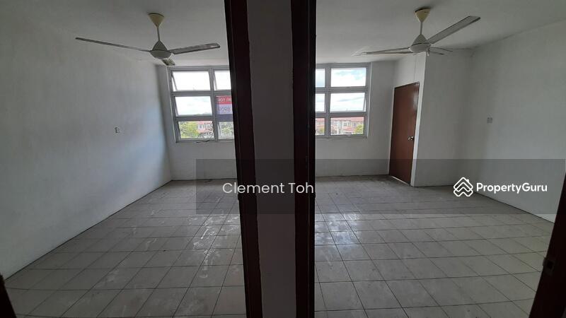 For Sale - Uni Garden