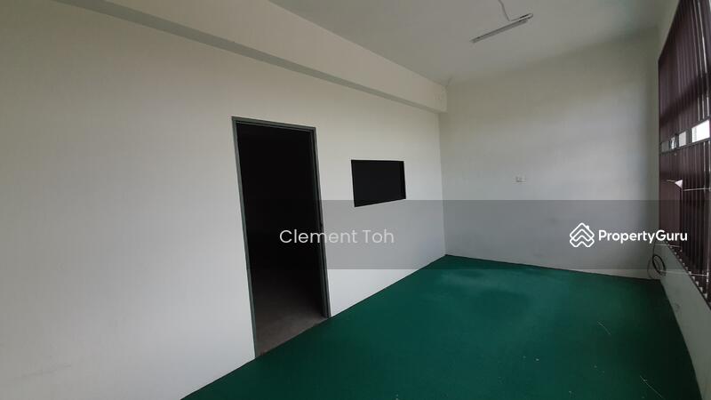 For Sale - Uni Garden