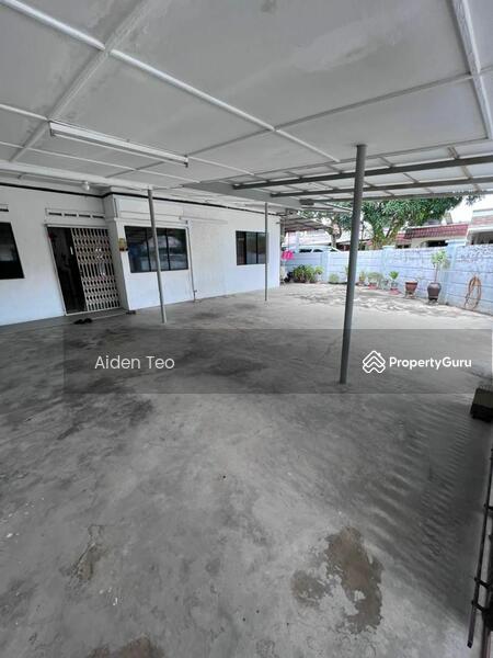 For Sale - Peringgit Jaya Aeon Bandaraya opposite Single Storey Corner