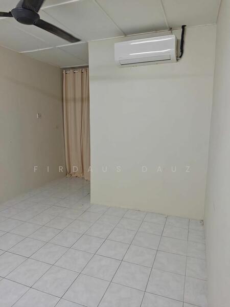 For Sale - Endlot Villla kesuma townhouse