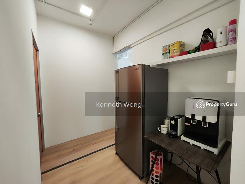 For Rent - Parklane Commercial Hub