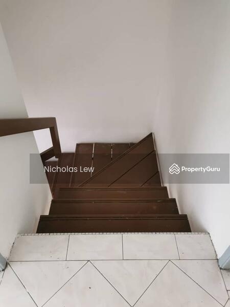 Untuk Disewa - Taman Pinggiran Putra