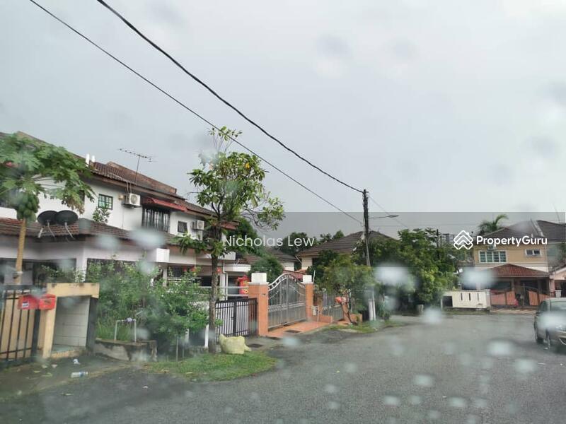 Untuk Disewa - Taman Pinggiran Putra