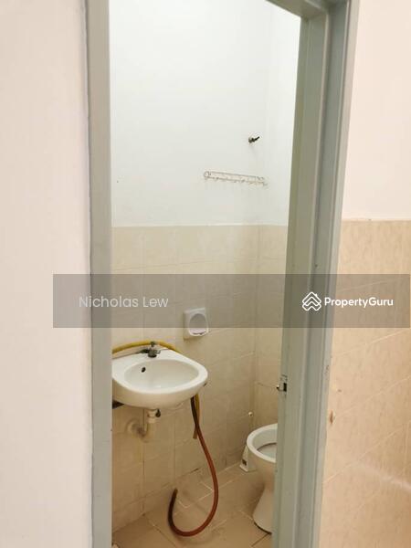 Untuk Disewa - Taman Pinggiran Putra