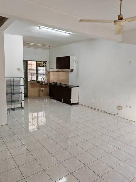 Untuk Disewa - Taman Pinggiran Putra